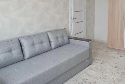 Garsonieră în Vest