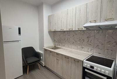 Garsonieră decomandată în Central - 2