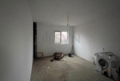 Casă individuală cu 4 camere cu Canalizare în Central - 7