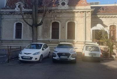 Casă cu 8 camere semidecomandat cu Canalizare în Dorobanți - 4