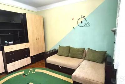 Apartament cu 3 camere decomandat în Capitale - 3
