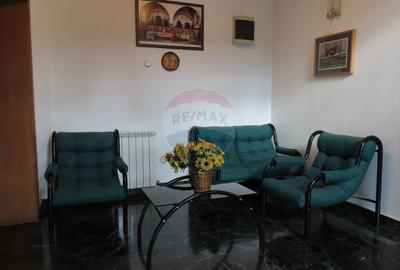 Casă cu 9 camere cu Canalizare în Ultracentral - 15