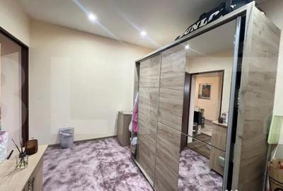 Casă cu 7 camere cu Teren 797 Mp în Feleacu - 8