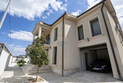 Casă individuală cu 10 camere cu Teren 925 Mp în Nufărul - 25