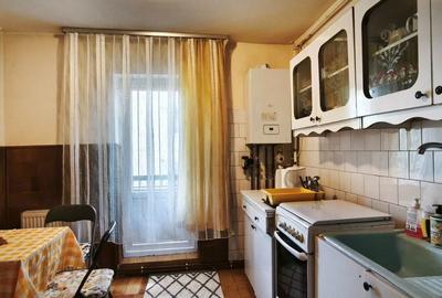 Apartament cu 3 camere decomandat în 1 Decembrie 1918 - 1