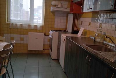 Apartament cu 3 camere decomandat în Drumul Taberei - 3