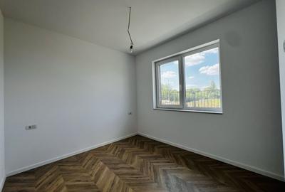 Duplex cu 5 camere cu Canalizare în Dumbrăvița - 11
