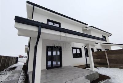 Duplex cu 4 camere cu Teren 365 Mp în Moșnița Veche - 2
