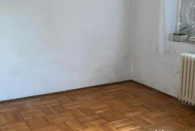 Apartament cu 3 camere semidecomandat în Democrației - 2