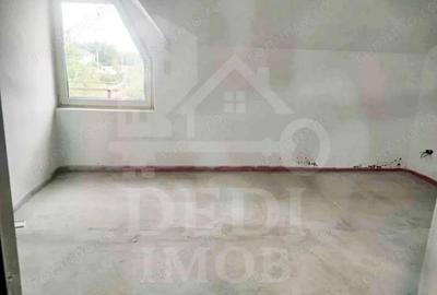 Casa de vanzare P + M cu 4 camere in Oncea, Oradea - 3