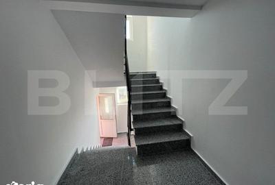 Casă cu Teren 2000 Mp în Lăpuș - 12