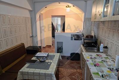 Apartament cu 3 camere de vanzare in zona Central - 4