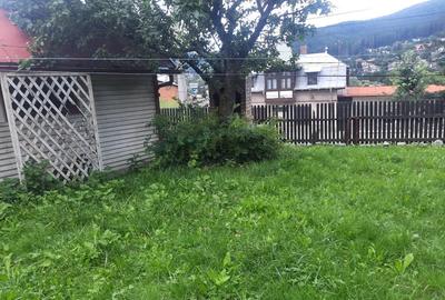 Casă cu 4 camere cu Teren 227 Mp în Poiana Țapului - 1