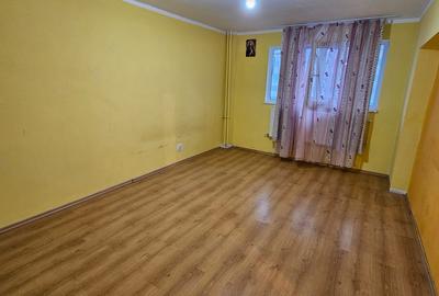 Apartament cu 4 camere in Micro 18 Apartament cu 4 camere in Micro 18 - 2