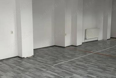 Spațiu comercial, de 100 mp, în Central - 5