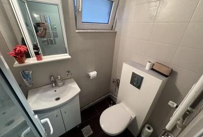 Apartament cu 3 camere decomandat, mobilat în Ultracentral