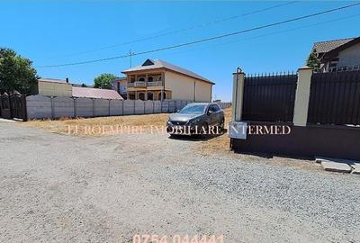 Teren de 957 mp, în Km 5