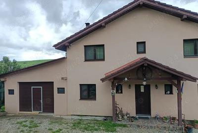 Vand casa la Valea Calda, ideala pentru PENSIUNE Vand casa la Valea Calda, ideala pentru PENSIUNE - 8