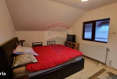 Casă cu 8 camere cu Teren 1000 Mp în Belciugatele - 2