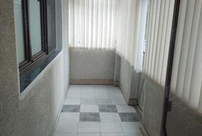 Incichiriez parterul unei case cu etaj . - 3