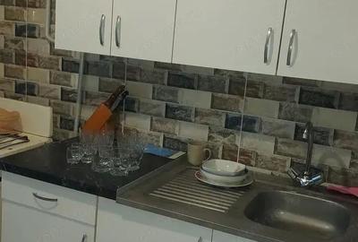 Apartament cu 2 camere decomandat în Drumul Taberei