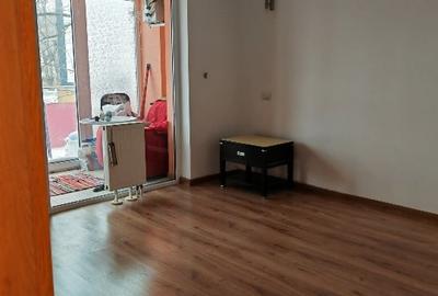 Apartament cu 2 camere decomandat în Sat Vacanță - 10