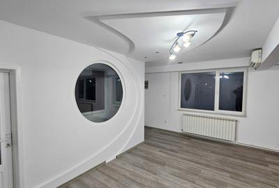 Spațiu comercial, de 82 mp, în Central - 1