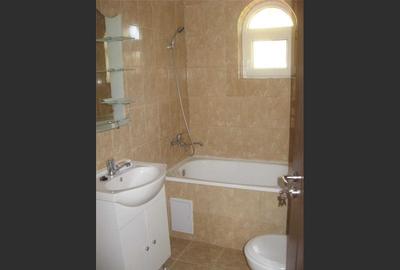 Villa for sale, 9 Rooms, land 4500 sqm, Păulești - 1