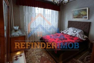 Apartament de vanzare 3 camere zona Drumul Taberei, bloc reabilitat construit in - 1