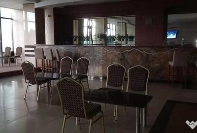 Spațiu comercial, de 9,000 mp, în Tâncăbești
