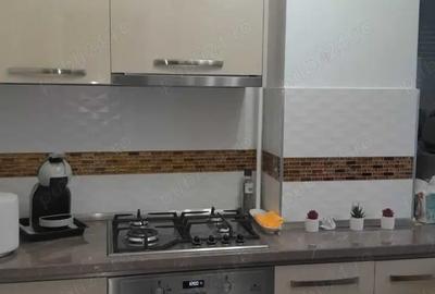 Apartament cu 3 camere decomandat în Calea Moldovei - 3