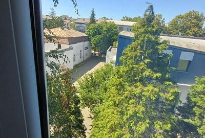 Apartament cu 4 camere decomandat în Muncei - 2