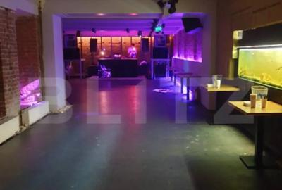 Spațiu comercial, de 639 mp, în P-ța Victoriei - 9