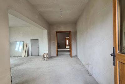 Casă cu 4 camere în Tecuci - 2