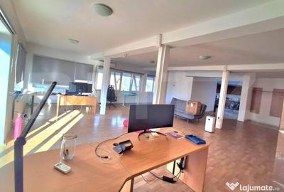 Casă cu 14 camere cu Teren 706 Mp în Soarelui - 8
