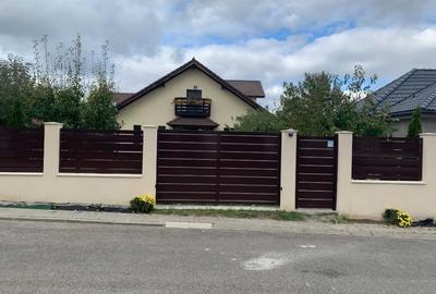 Proprietate 5 camere, suprafata  totala 600mp,oferita spre vanzare in Sura Mica. Proprietate 5 camere, suprafata  totala 600mp,oferita spre vanzare in Sura Mica. - 4