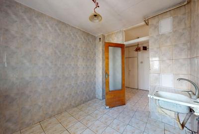 Apartament cu 3 camere decomandat în Sebastian - 16