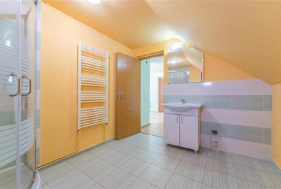 Casă individuală cu 6 camere cu Canalizare în Exterior Est - 28