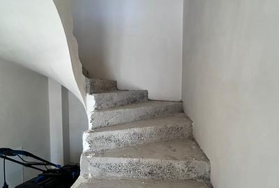 CASA TRIPLEX DE VÂNZARE ÎN FLOREȘTI - 8