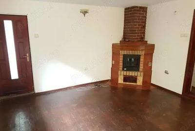 Casă cu 5 camere cu Teren 872 Mp în Humulești - 4