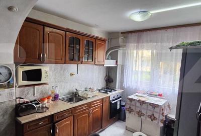 Apartament cu 2 camere semidecomandat în Micro 4 - 1