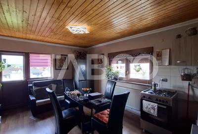 Apartament cu 2 camere semidecomandat, mobilat în Valea Aurie - 3