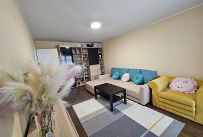 Apartament cu 3 camere decomandat, mobilat în Lipovei