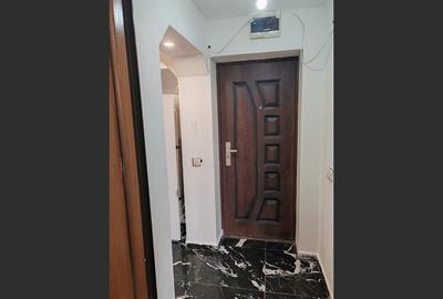 Apartament spațios 3 camere, Tg-Jiu (Sud) - 16