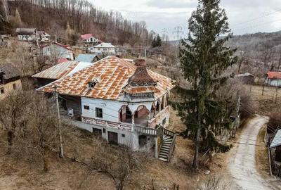 DE VANZARE - VILA la Breaza, Prahova, 9 camere, 1.873 mp teren