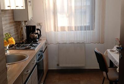 Apartament cu 2 camere decomandat în Fundeni