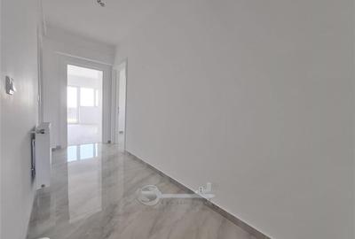 Apartament cu 3 camere decomandat în Galata - 19