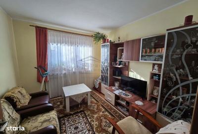 Apartament cu 4 camere decomandat în George Enescu