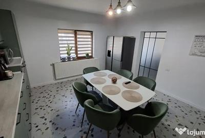 Casă cu 6 camere cu Teren 445 Mp în Nord - 2