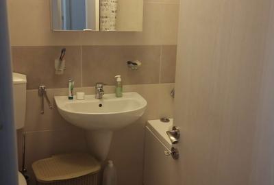 Garsonieră decomandată în Central - 8